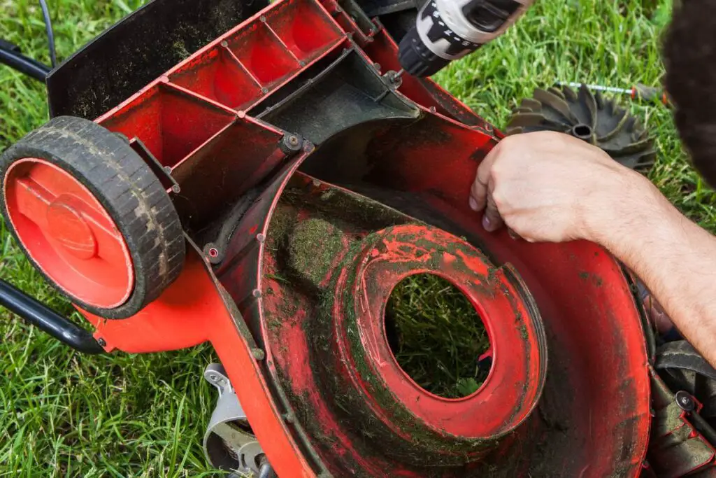 Lawn mower blade removal