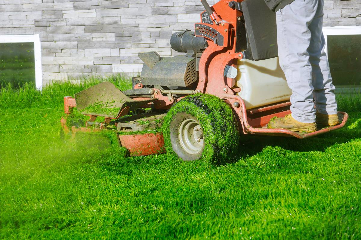 How Long Does A Riding Lawn Mower Last? (+How To Improve Their Life?)