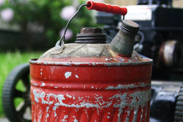 7 Ways To Drain Gas From Push Lawn Mower Without Siphon?